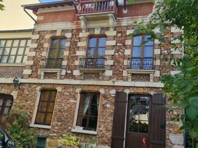 Maison 8 pièces 160 m²