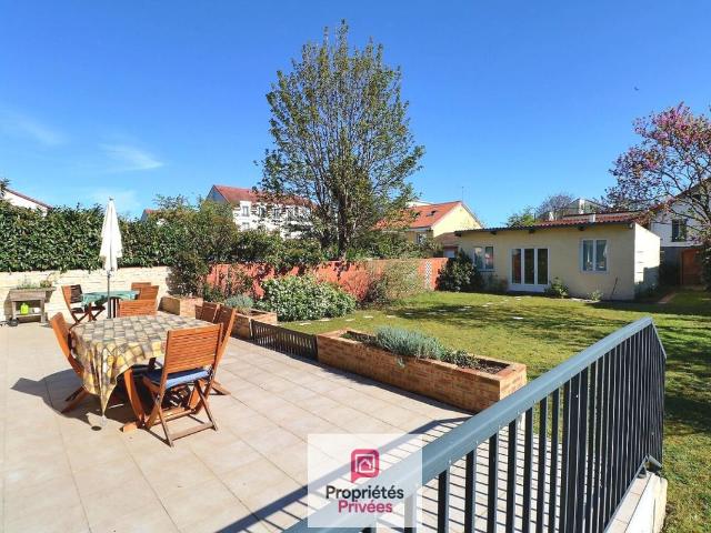 Maison 8 pièces 161 m²