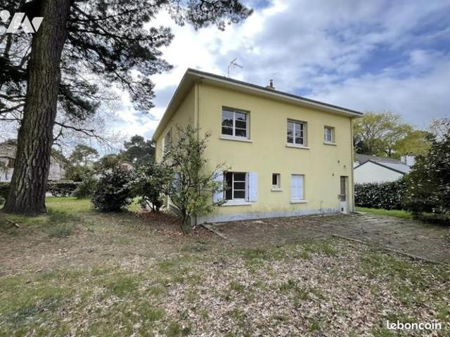 Maison 8 pièces 161 m²