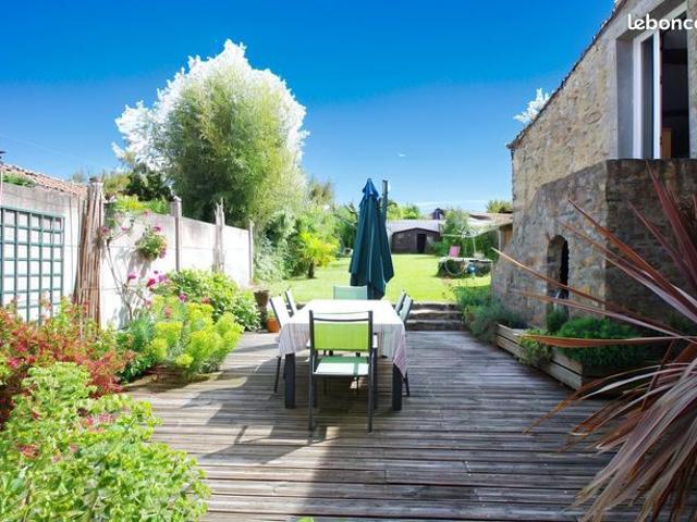 Maison 8 pièces 161 m²