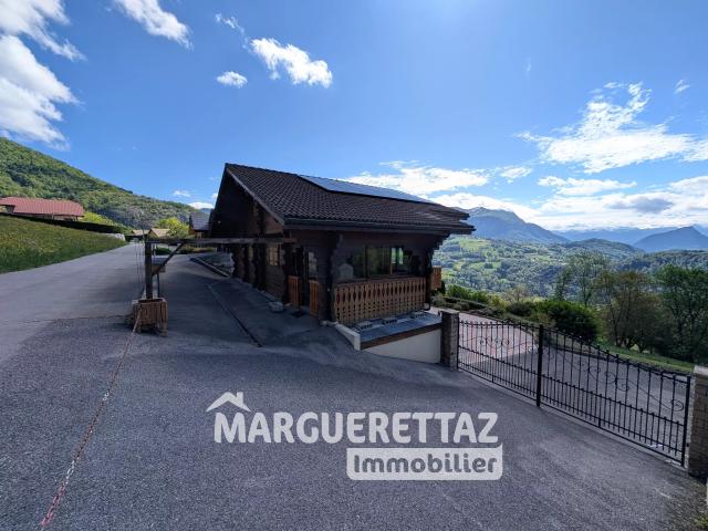 Maison 8 pièces 161 m²