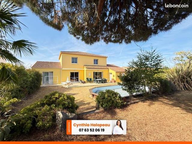 Maison 8 pièces 161 m²
