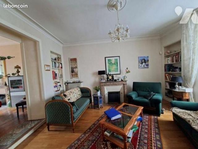 Maison 8 pièces 161 m²