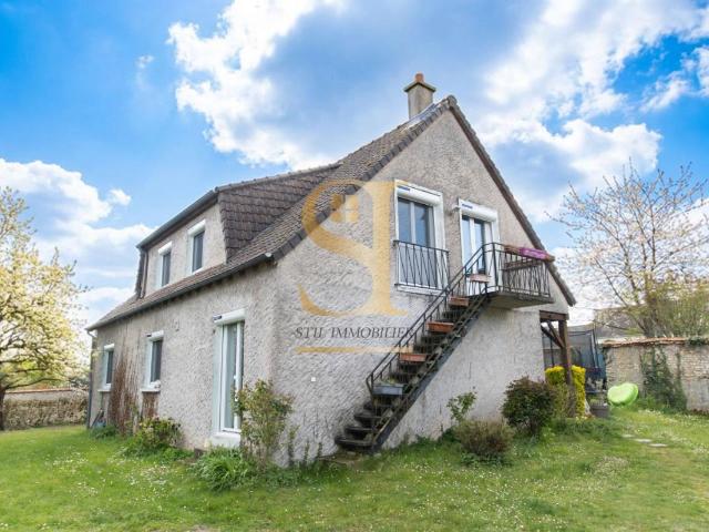 Maison 8 pièces 161 m²