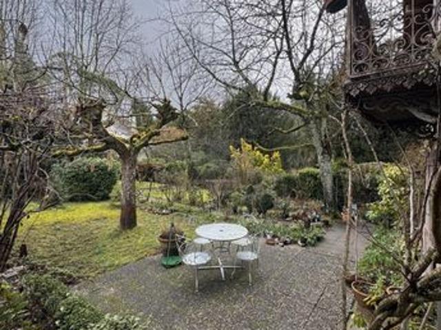 Maison 8 pièces 161 m²
