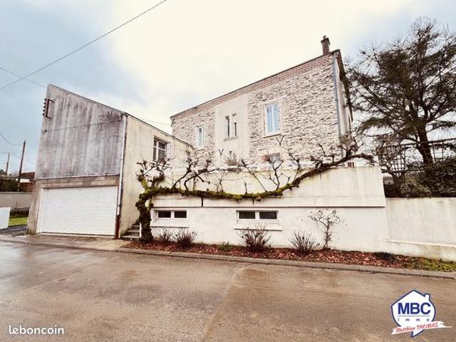 Maison 8 pièces 161 m²