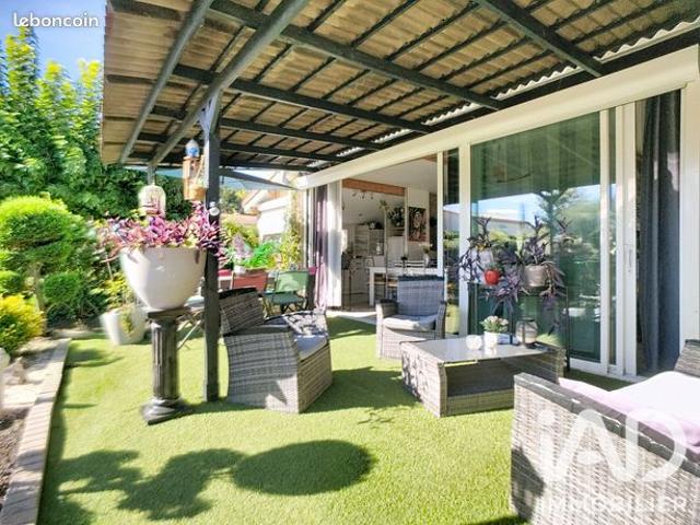 Maison 8 pièces 161 m²