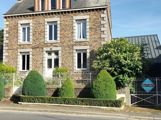 Maison 8 pièces 161m2 3 appartements à Brécey
