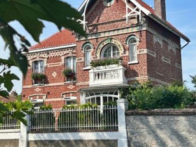 Maison 8 pièces 162 m²