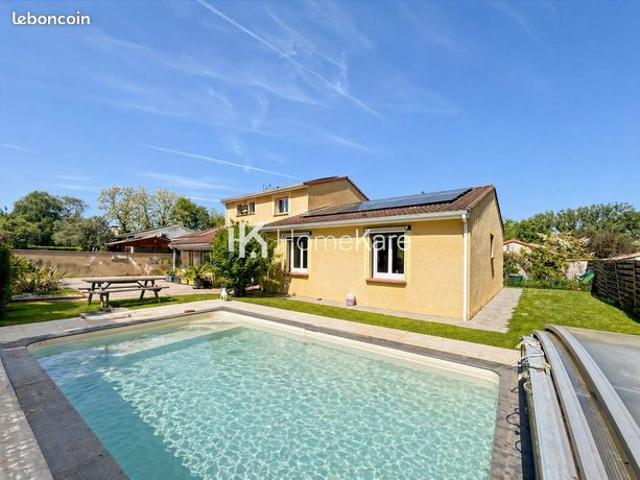 Maison 8 pièces 162 m²