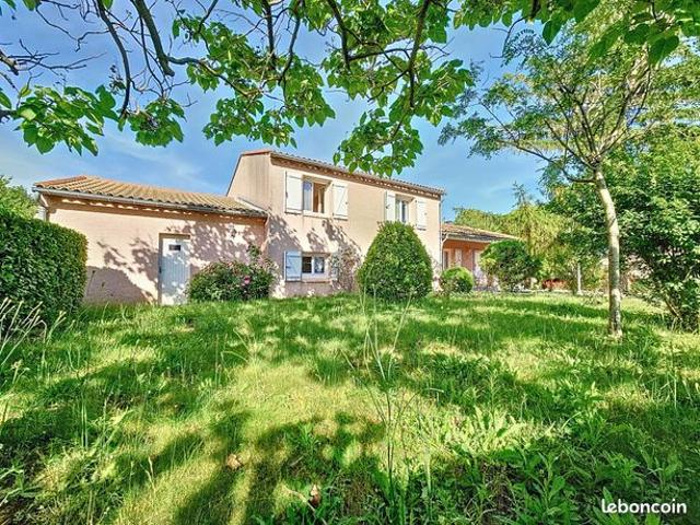 Maison 8 pièces 162 m²