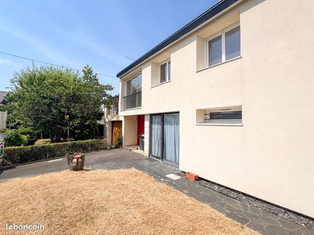 Maison 8 pièces 162 m²