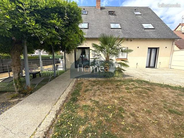 Maison 8 pièces 162 m²