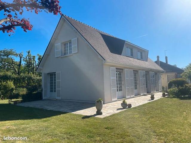 Maison 8 pièces 162 m²