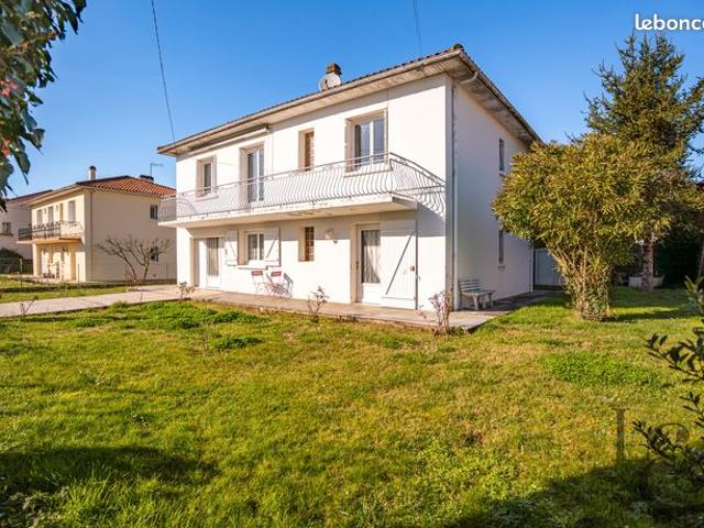 Maison 8 pièces 162 m²