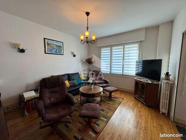 Maison 8 pièces 162 m²