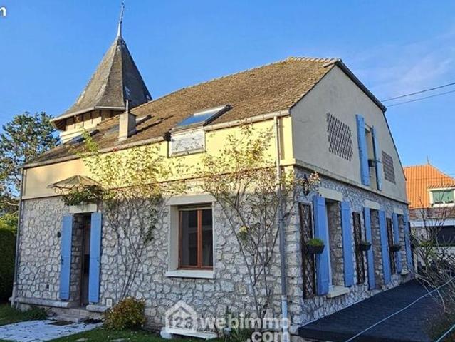 Maison 8 pièces 162 m²