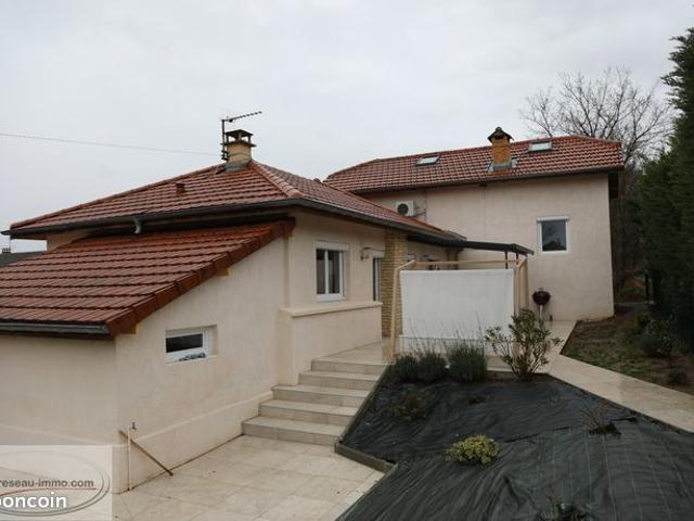 Maison 8 pièces 162 m²