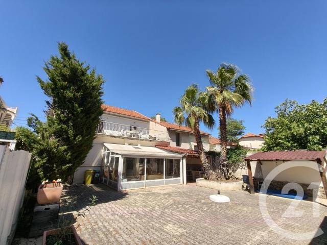 Maison 8 pièces 162 m²