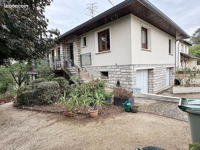 Maison 8 pièces 163 m²
