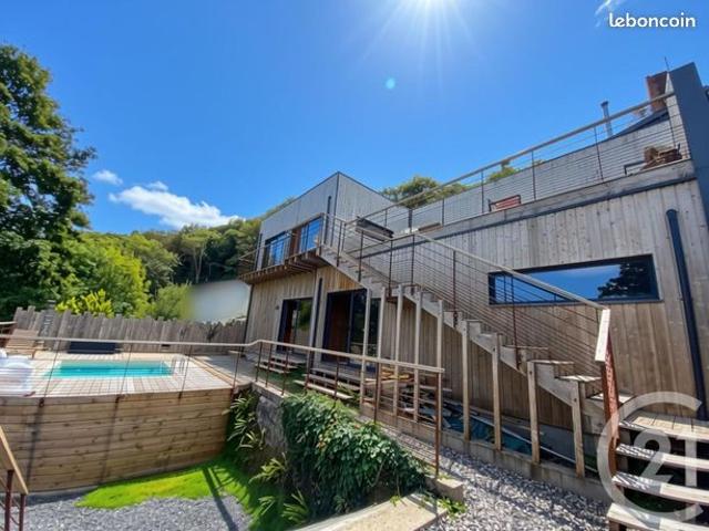 Maison 8 pièces 163 m²