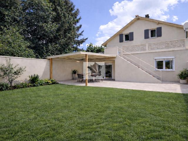 Maison 8 pièces 163 m²