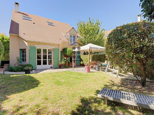Maison 8 pièces 163 m²