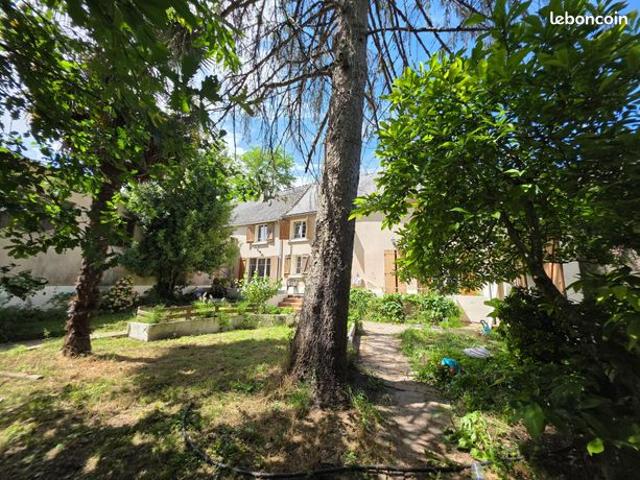 Maison 8 pièces 163 m²