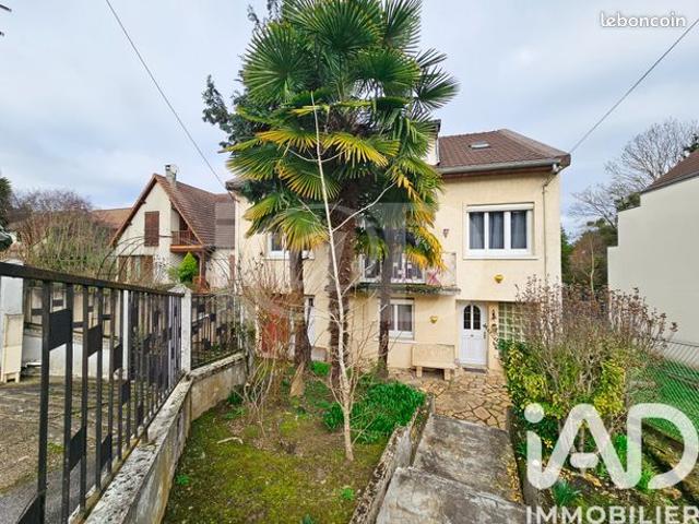Maison familiale 8 pièces 163 m²
