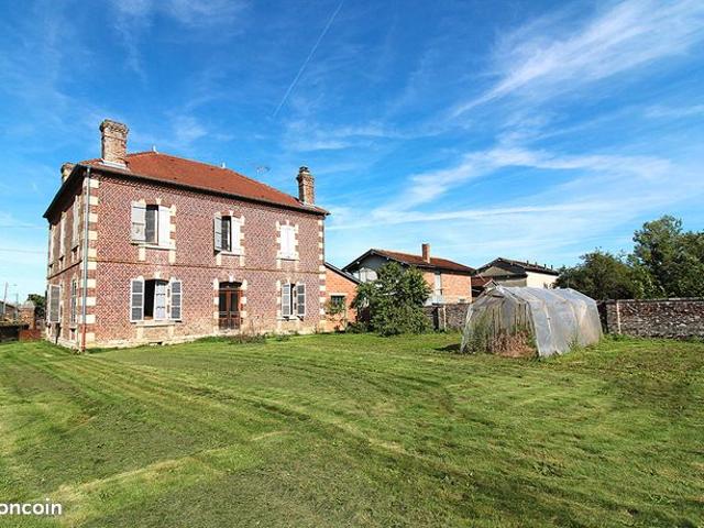 Maison 8 pièces 163 m²