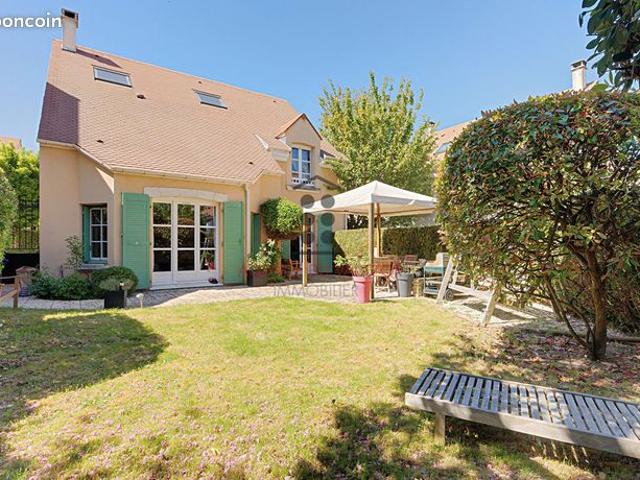 Maison 8 pièces 163 m²