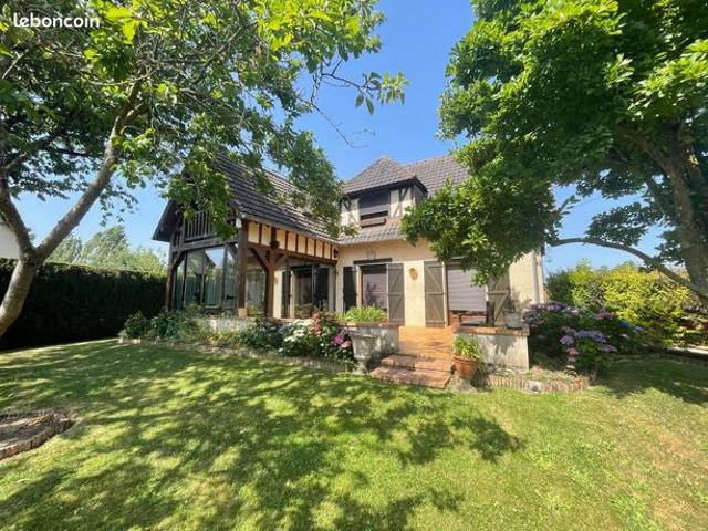 Maison 8 pièces 163 m²