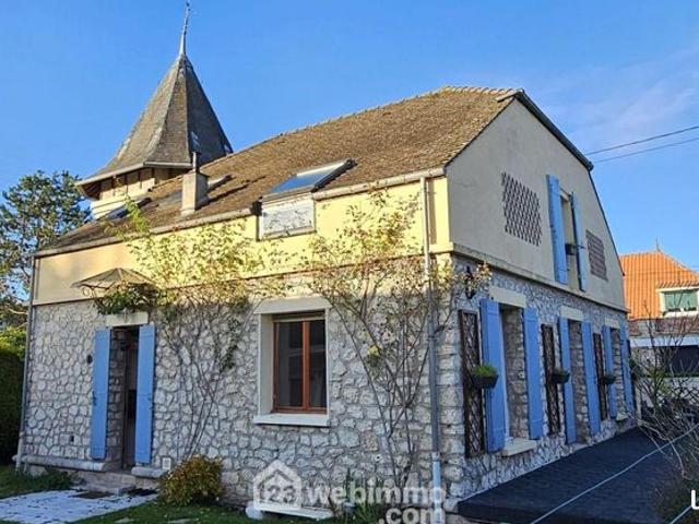 Maison 8 pièces 163 m²