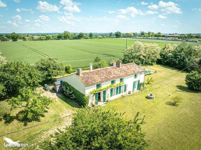 Maison 8 pièces 174 m²