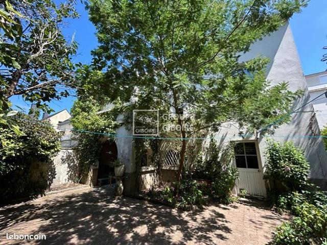 Maison 8 pièces 174 m²