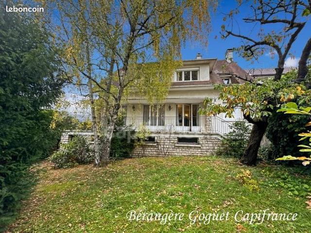 Maison 8 pièces 174 m²