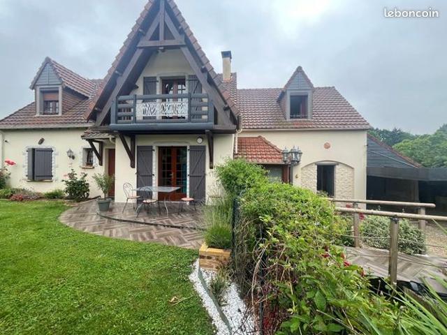 Maison 8 pièces 174 m²
