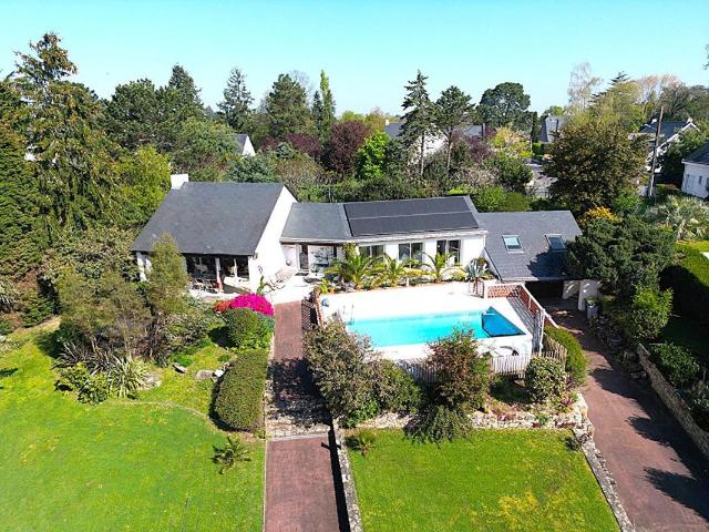 Maison 8 pièces 174 m²