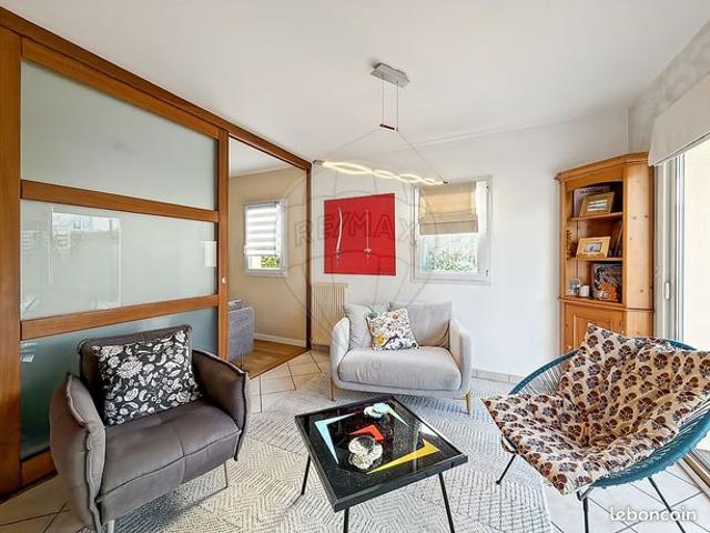 Maison 8 pièces 174 m²