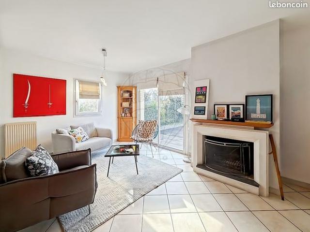 Maison 8 pièces 174 m²
