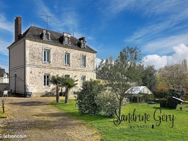Maison 8 pièces 174 m²