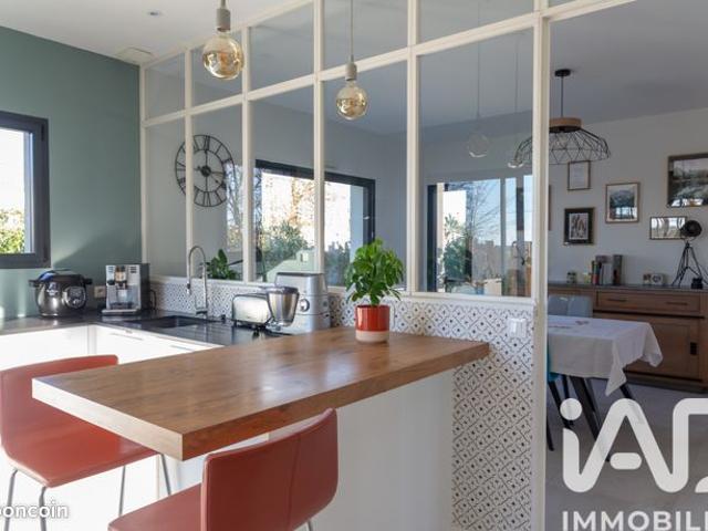 Maison 8 pièces 174 m²
