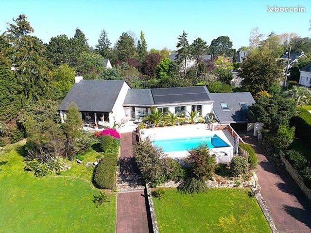 Maison 8 pièces 174 m²