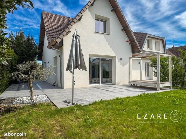 Maison 8 pièces 174 m²