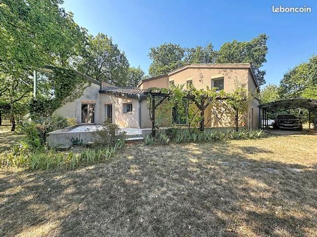 Maison 8 pièces 174 m²