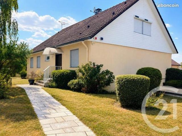Maison 8 pièces 174 m²