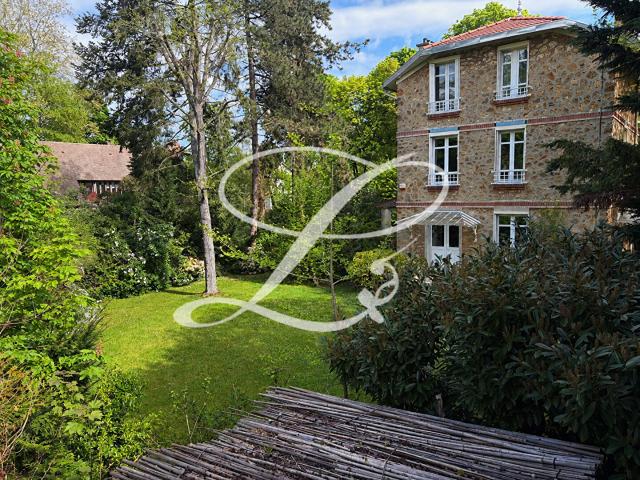 Maison 8 pièces 175 m²