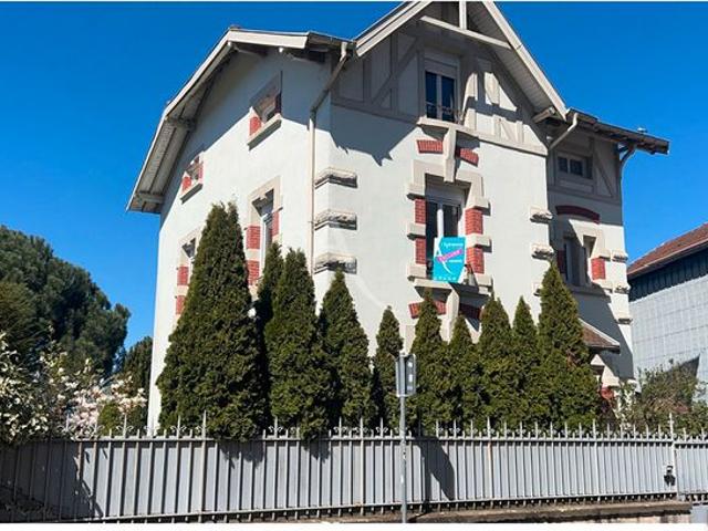 Maison 8 pièces 175 m²