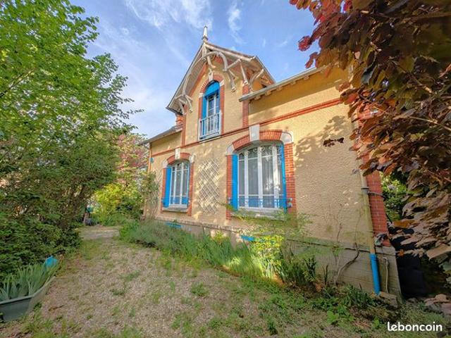 Maison 8 pièces 175 m²