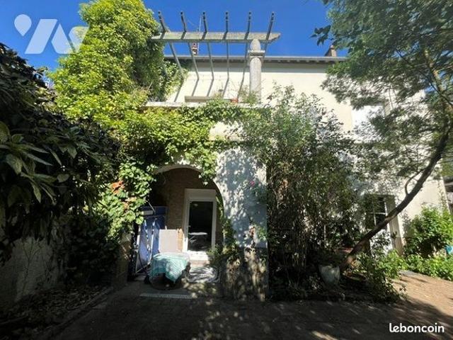Maison 8 pièces 175 m²